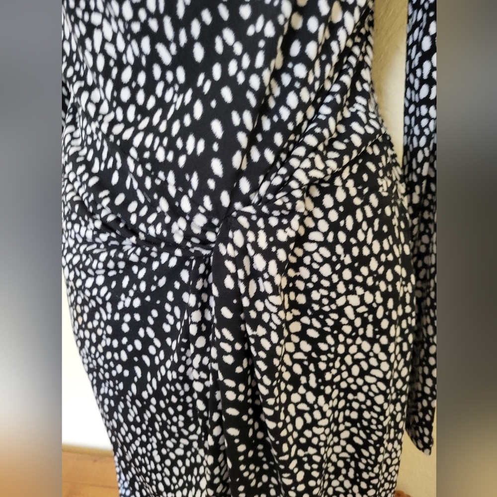 Michael Kors Black and White Ruched Sheath Dress - Picture 3 of 5